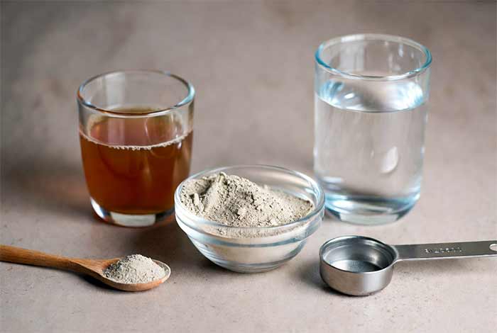 اسکراب کف سر با خاک رس 