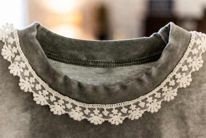 یقه گرد توری (Lace Crew Neck)